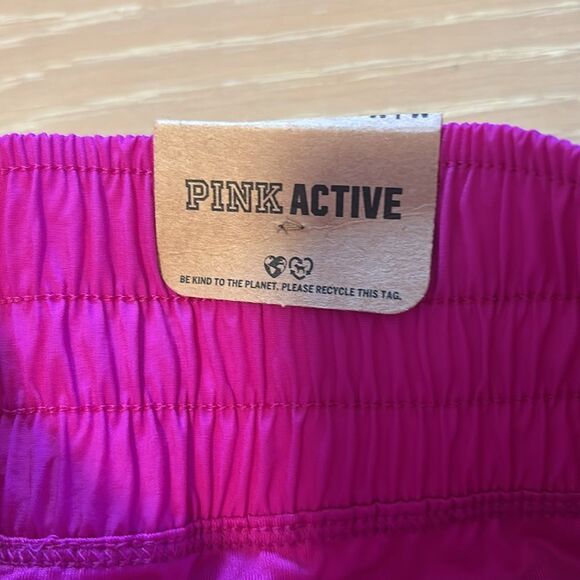 Victoria's Secret Pink Active Shorts 3" Water-Resistant Magenta, Medium, NWT - Picture 8 of 10
